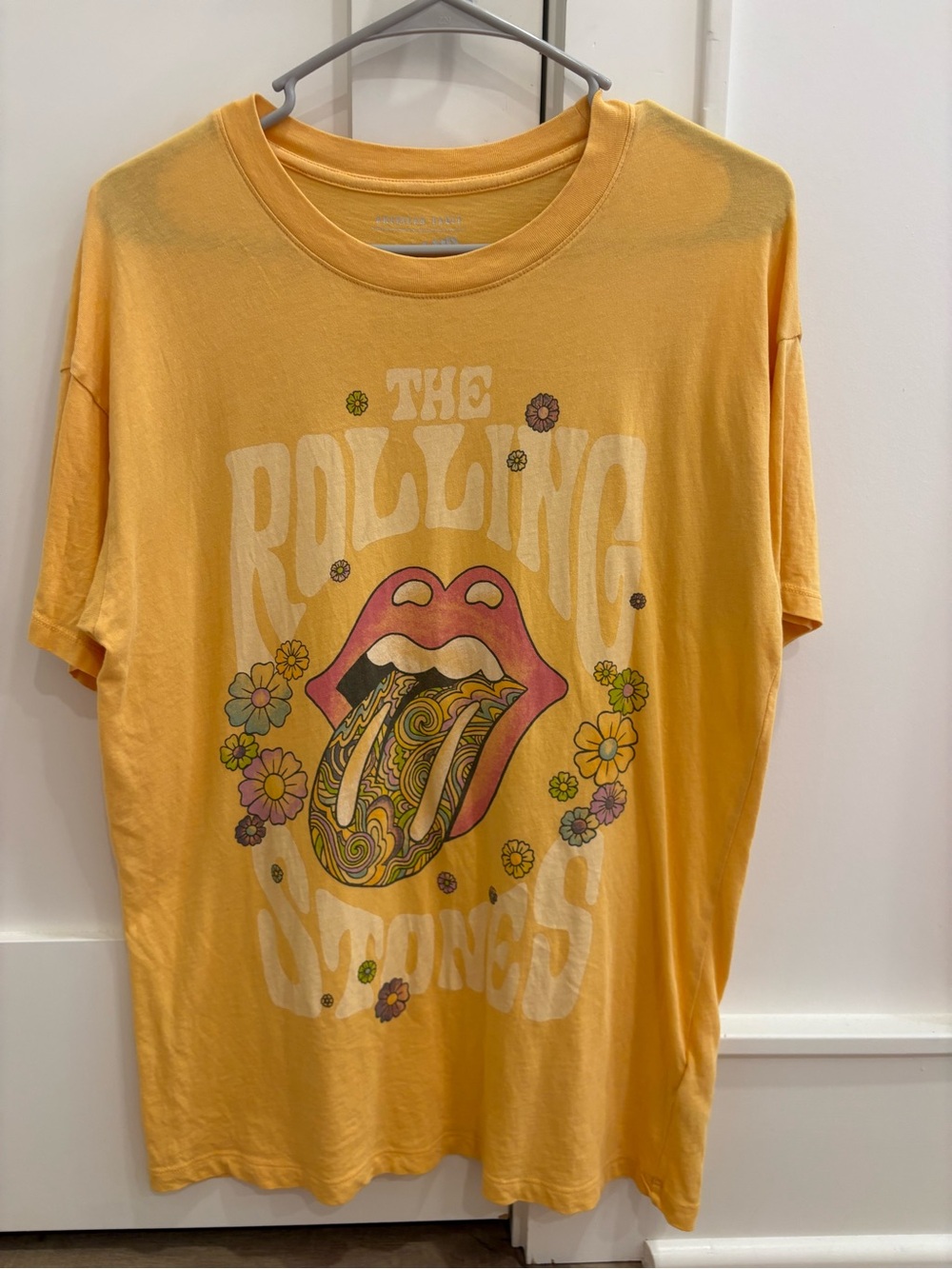 Women’s American Eagle Outfitters Yellow Rolling Stones Graphic Tee